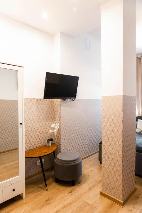 Clicktheflat Royal Route Warecka Apart Rooms 华沙 外观 照片