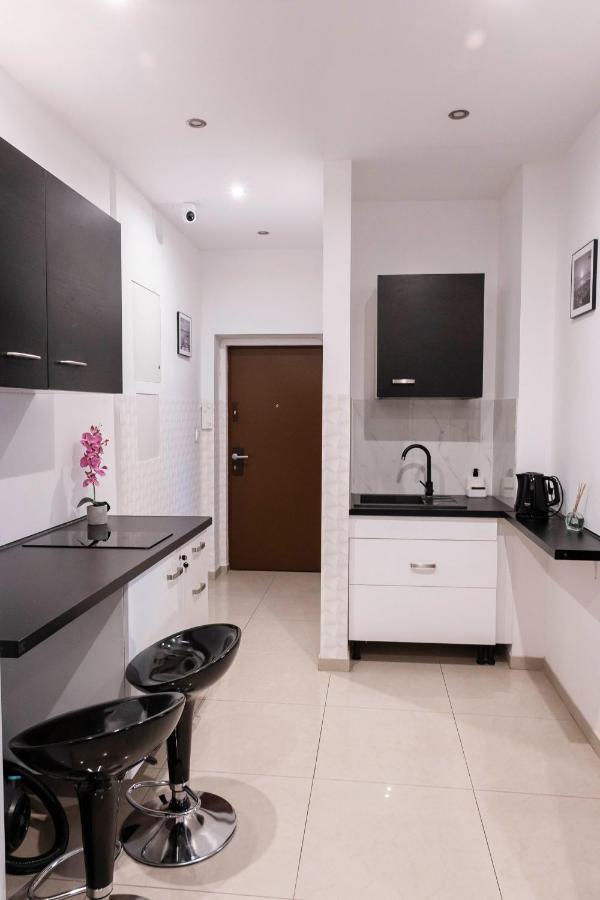 Clicktheflat Royal Route Warecka Apart Rooms 华沙 外观 照片