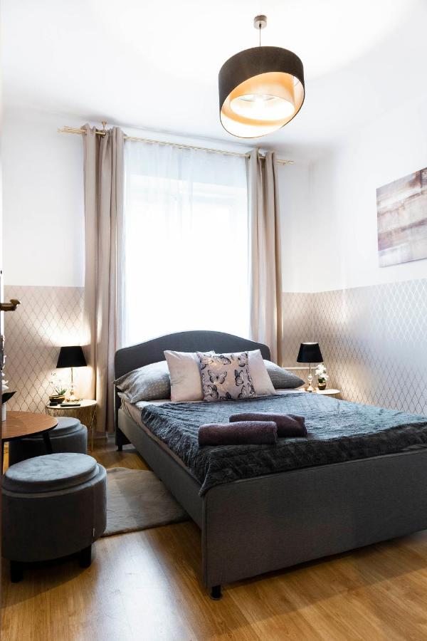 Clicktheflat Royal Route Warecka Apart Rooms 华沙 外观 照片